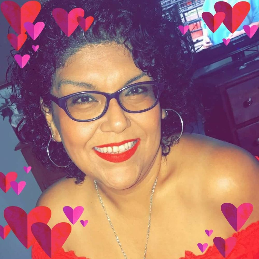 Meet your Posher, Estela